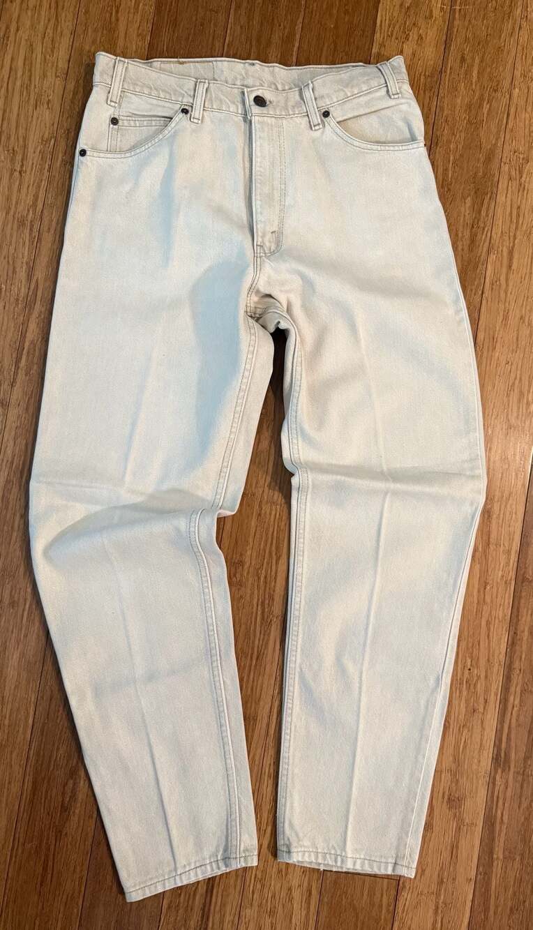 Vintage Levi's 550 Relaxed Fit Tapered Leg Orange Tab Jeans Made in USA W33 L32
